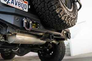 DV8 Offroad Elite Series 3/4" D-Ring Shackles (Pair) | UNSK-01BL