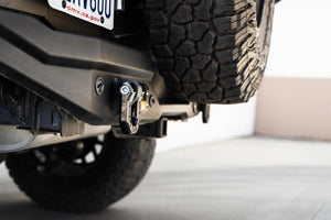 DV8 Offroad Elite Series 3/4" D-Ring Shackles (Pair) | UNSK-01BL