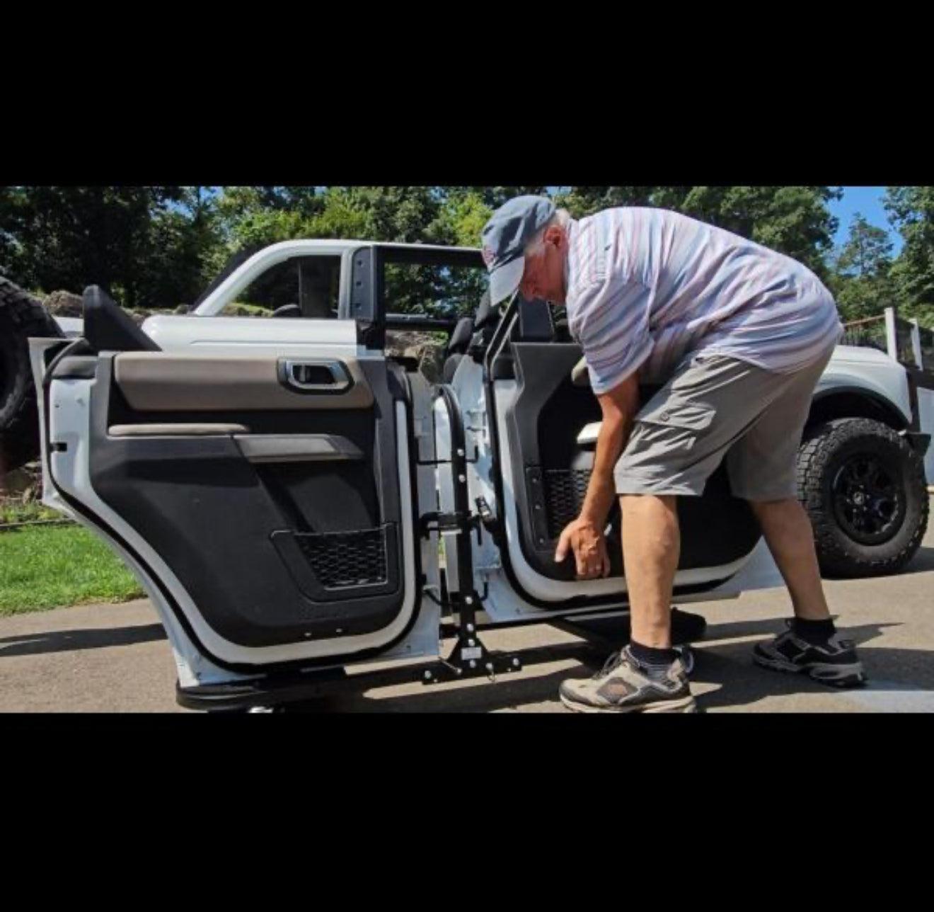 EZ4x4 4-Door Folding Rolling Cart for 2021+ Ford Bronco | 51210084
