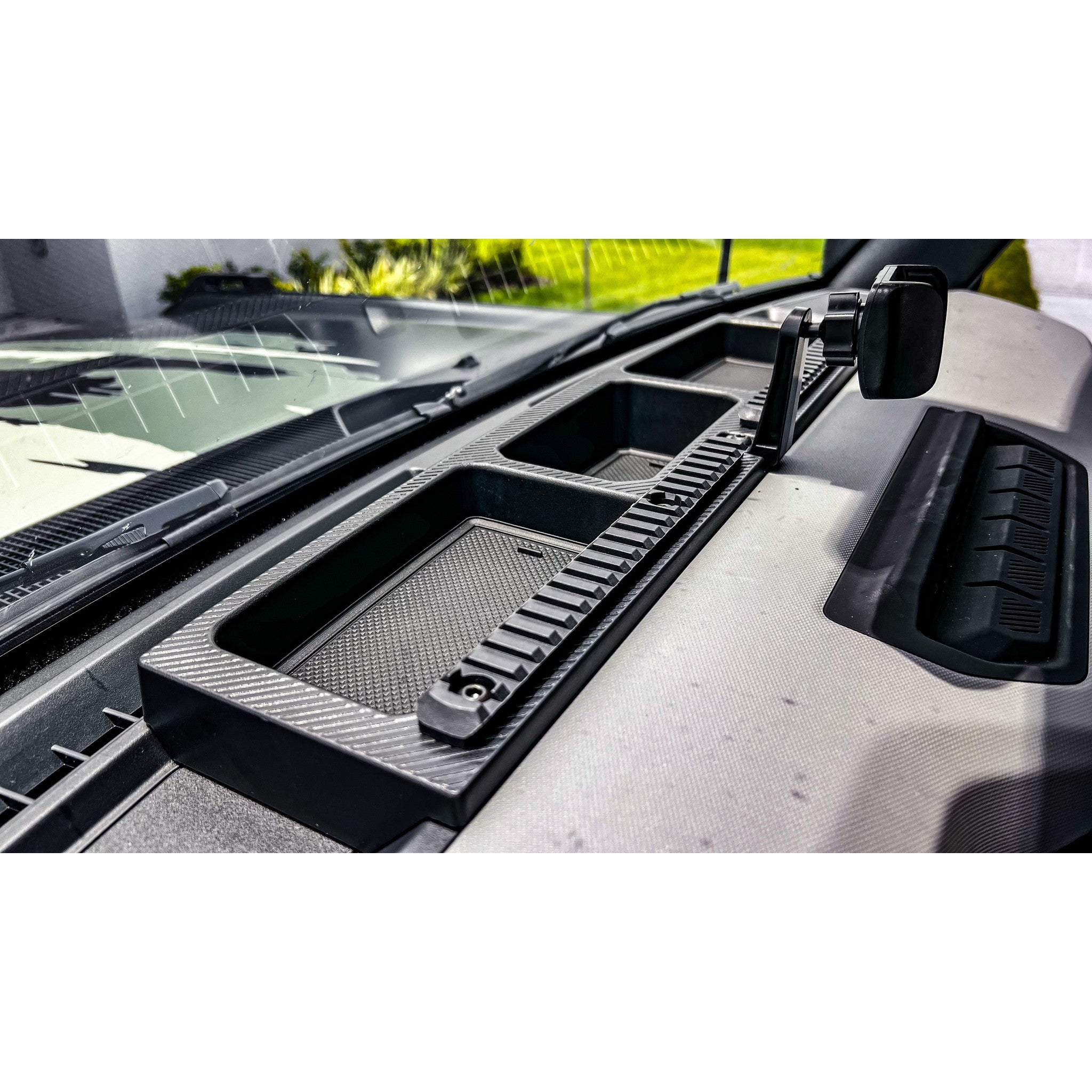Buckle Up Off-Road Dash Organizer with Phone Mount for 2021+ Ford Bronco without B&O System or Charge Port on dash