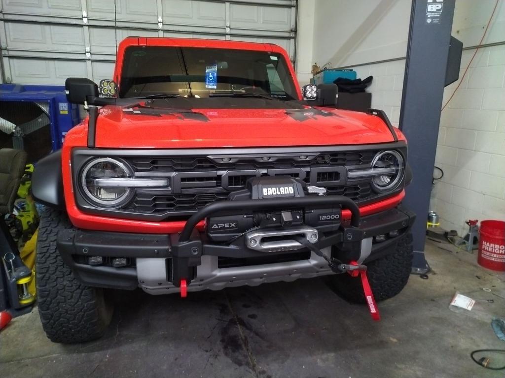 Ford Bronco Winch Mount with Bull Bar | 2021+ Modular Bumper – Buckle Up Off Road
