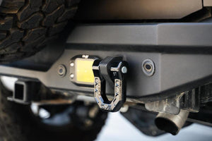 DV8 Offroad Elite Series 3/4" D-Ring Shackles (Pair) | dveUNSK-01BL