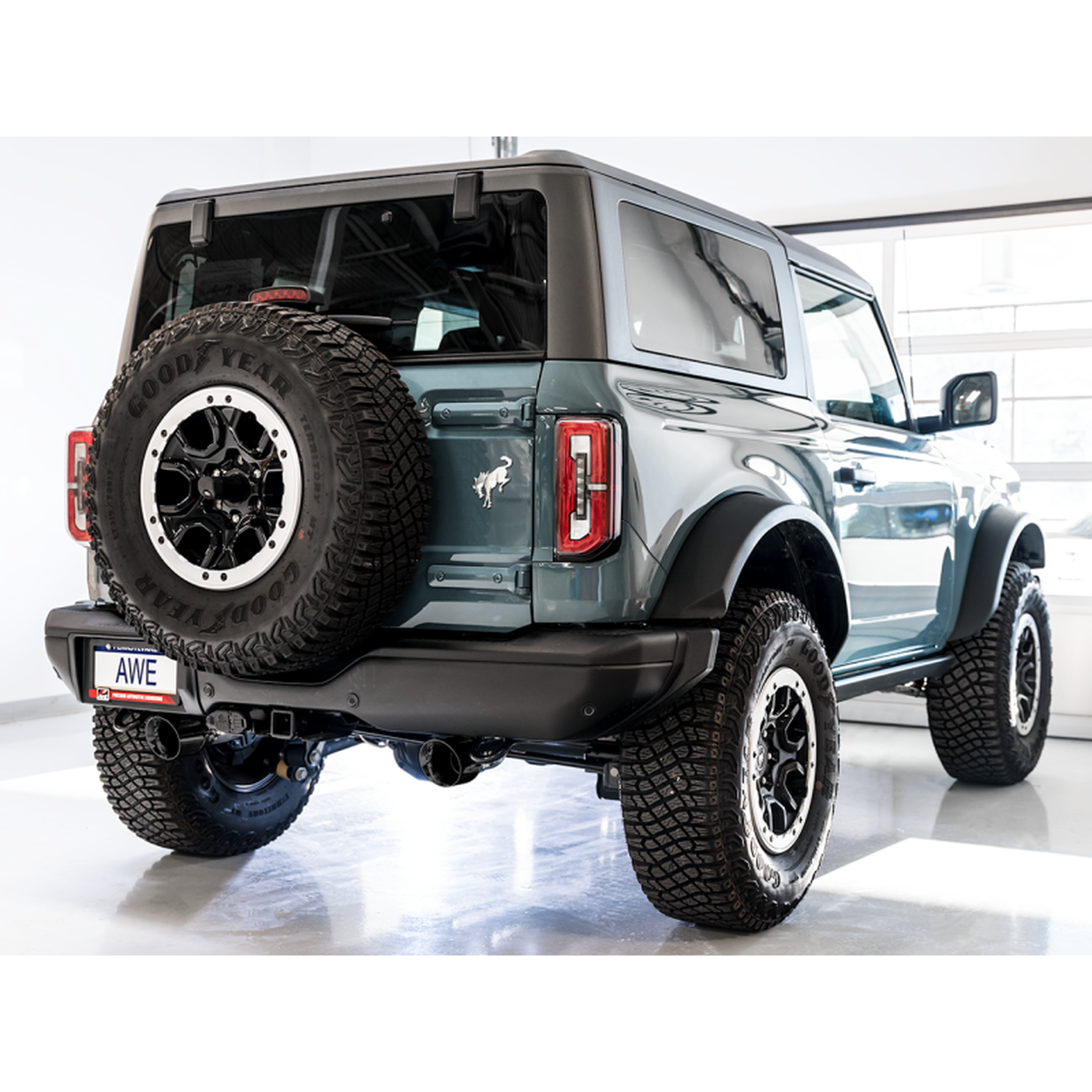 AWE Tuning 2021+ Ford Bronco 0FG Dual Rear Exit Exhaust w/Diamond Black Tips & Bash Guard