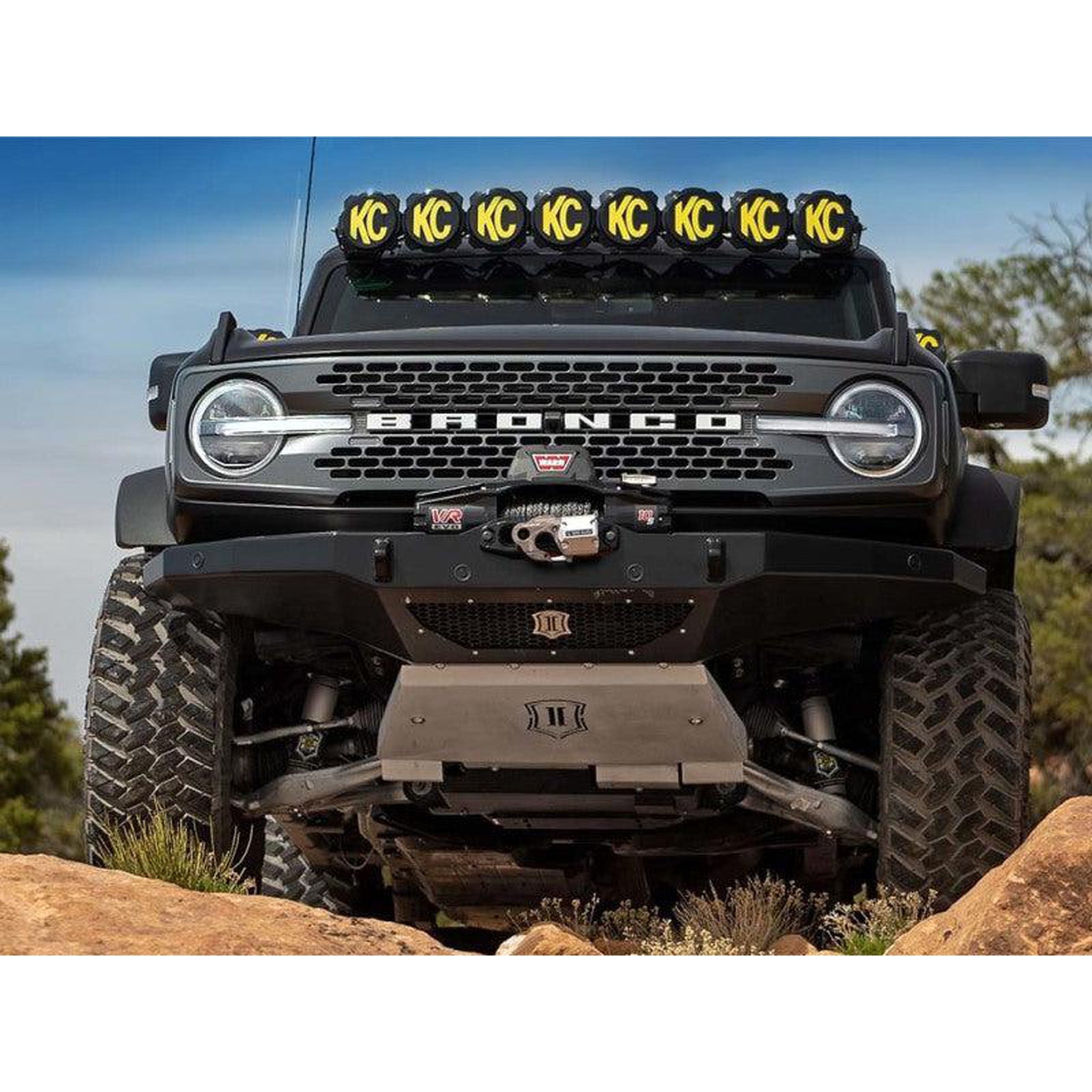 ICON Hoss 1.0 Front EXP Coilover 2.5in for 2021+ Ford Bronco | ico48601