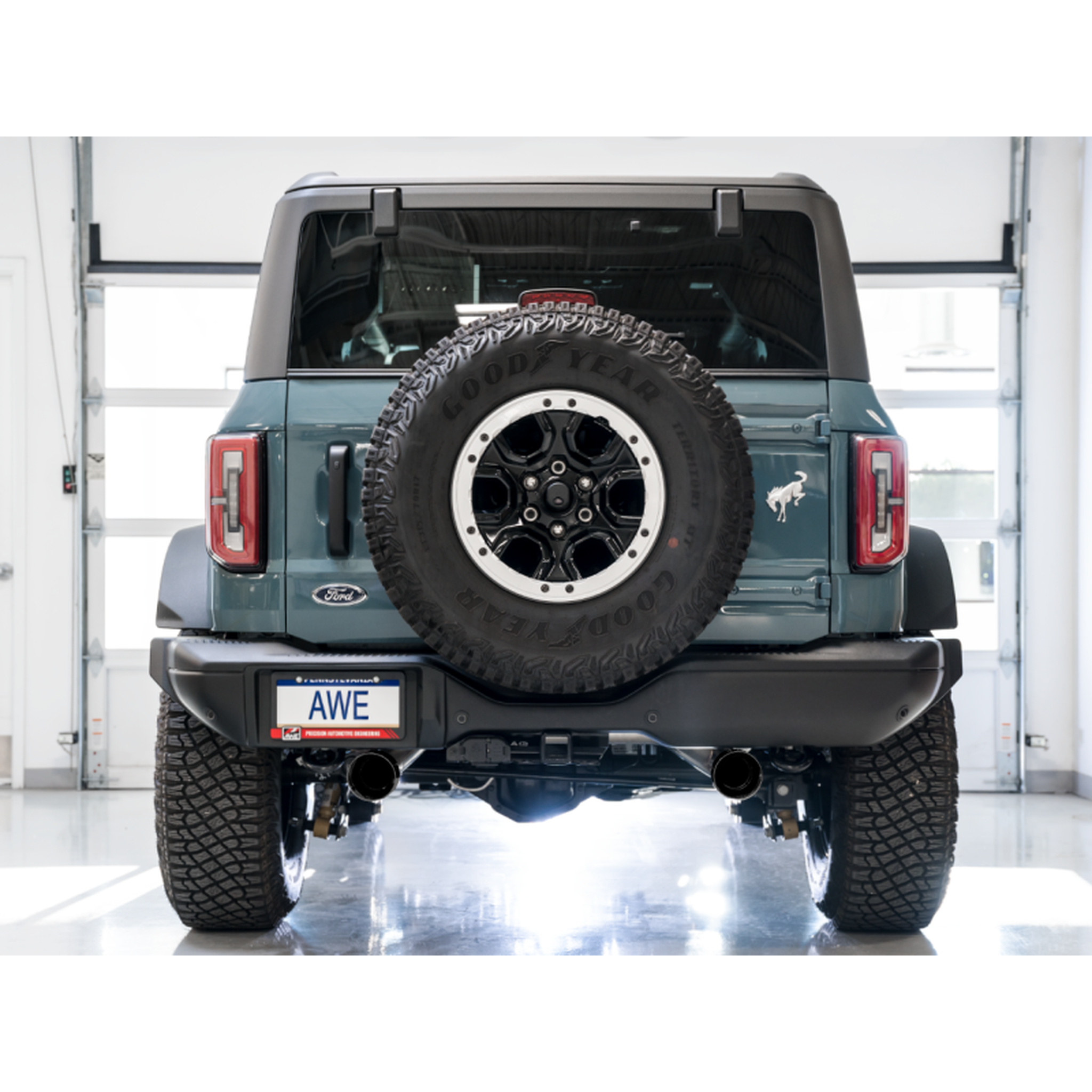 AWE Tuning 2021+ Ford Bronco 0FG Dual Rear Exit Exhaust w/Diamond Black Tips & Bash Guard