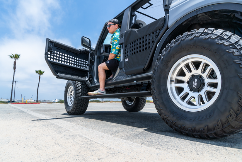 Body Armor 4x4 E-Power Board Steps Black 21-24 Ford Bronco 4DR | FB-4500
