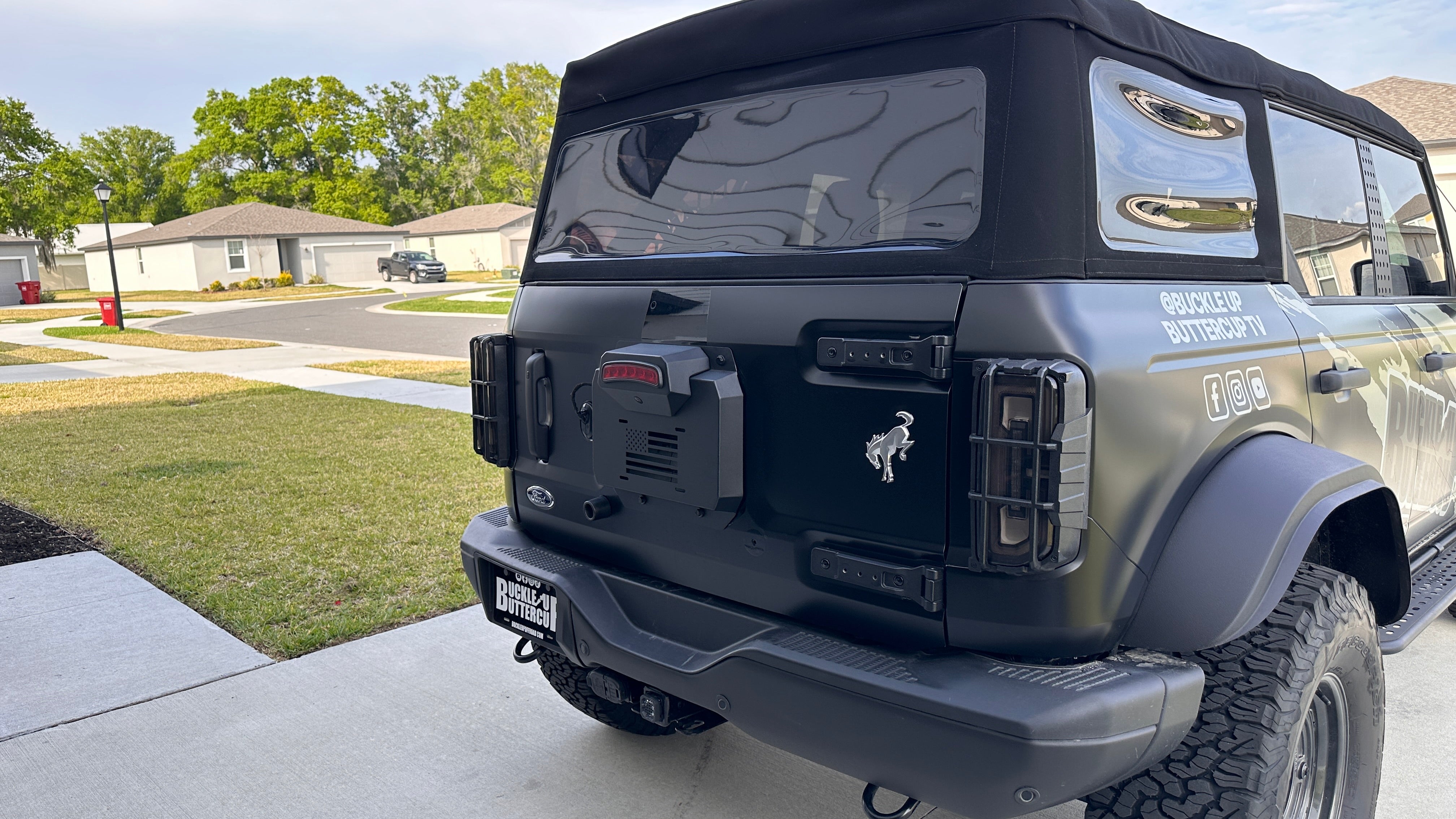 Buckle Up Off-Road Spare Tire Delete for 2021+ Ford Bronco with Optional License Plate Relocation | bub6gdelete