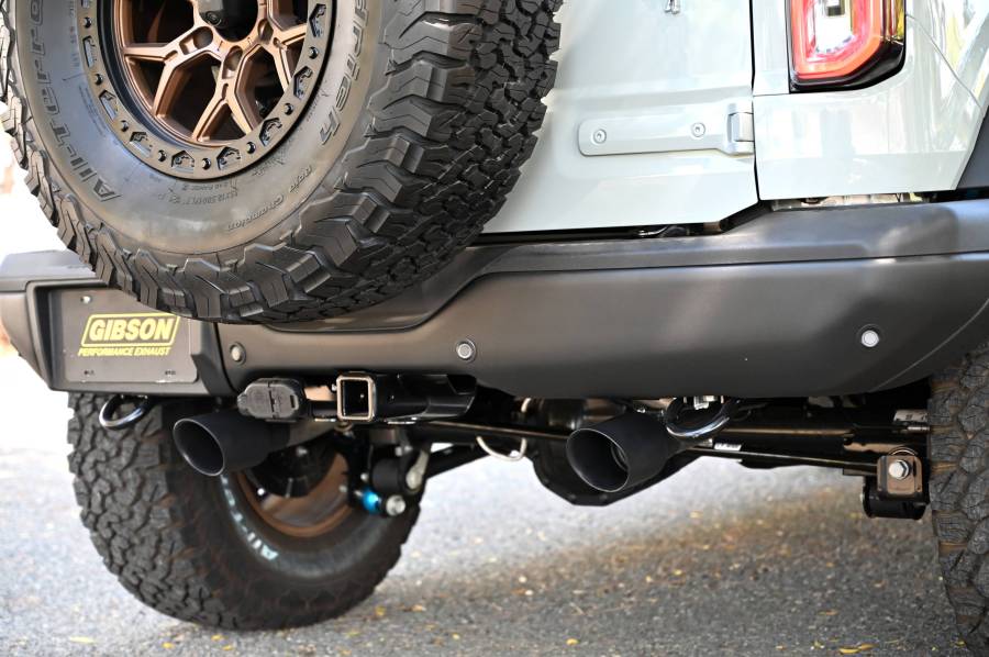 Gibson 69551B Black Elite Cat-Back Dual Split Exhaust 2021-2026 Ford Bronco 2.3L\2.7L 4-Door