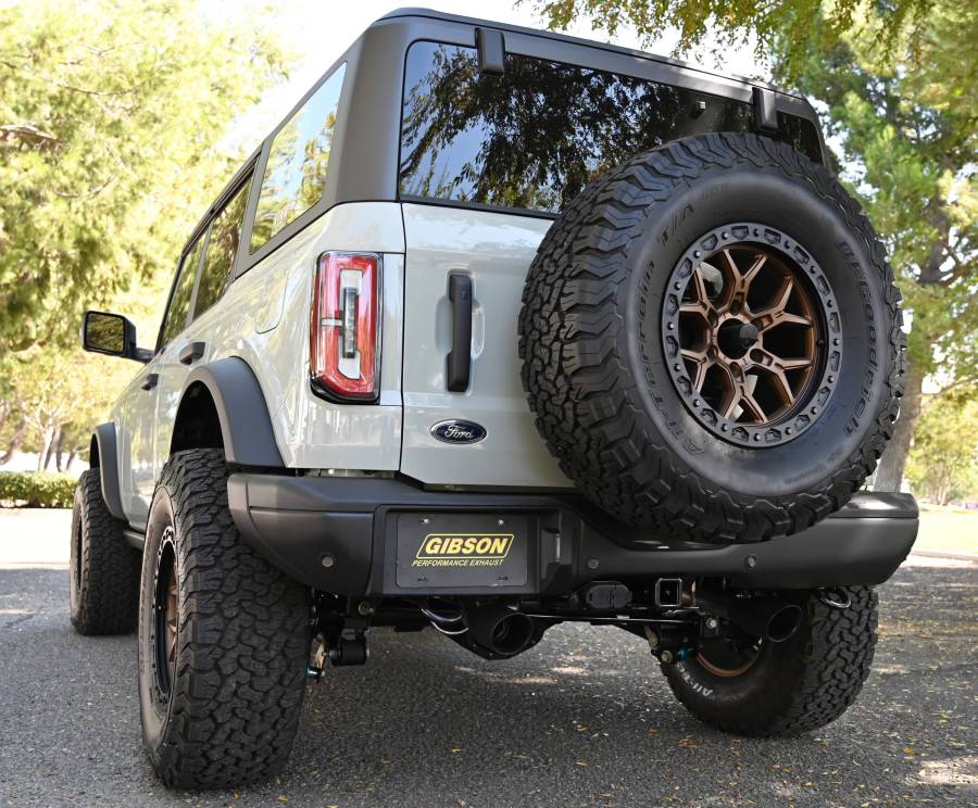 Gibson 69551B Black Elite Cat-Back Dual Split Exhaust 2021-2026 Ford Bronco 2.3L\2.7L 4-Door