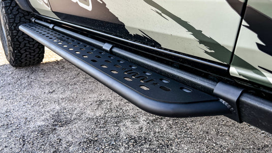Buckle Up Off-Road Gallop Quick Release Full-Length Step for 2021+ Ford Bronco 4-Door with Rock Rails