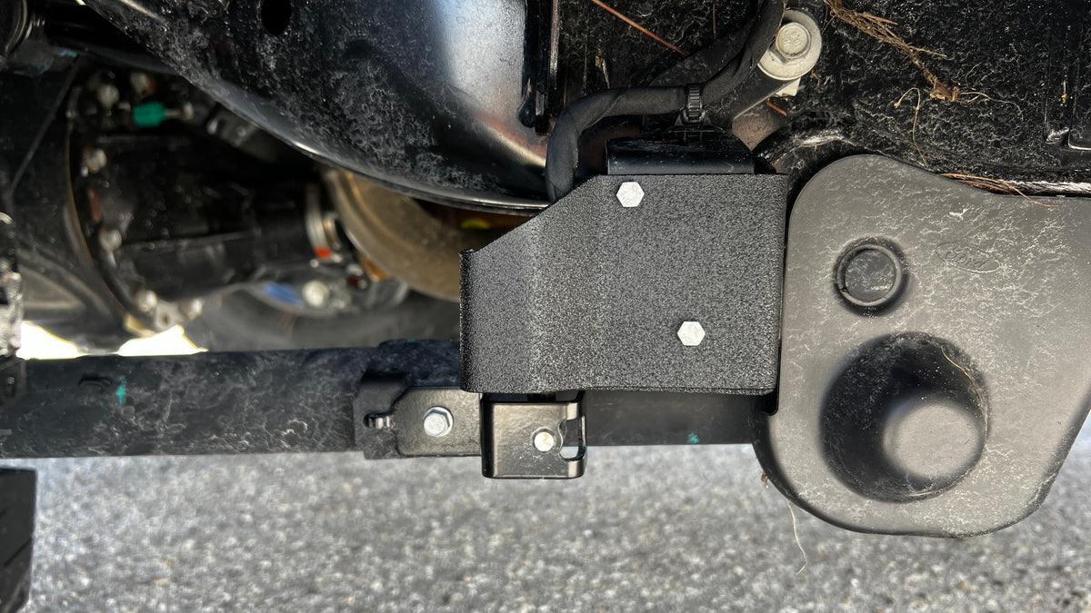 Sensor Guard Protector Buckle Up Off-Road Trailing Arm Sensor Protector Guard and Skid Plate