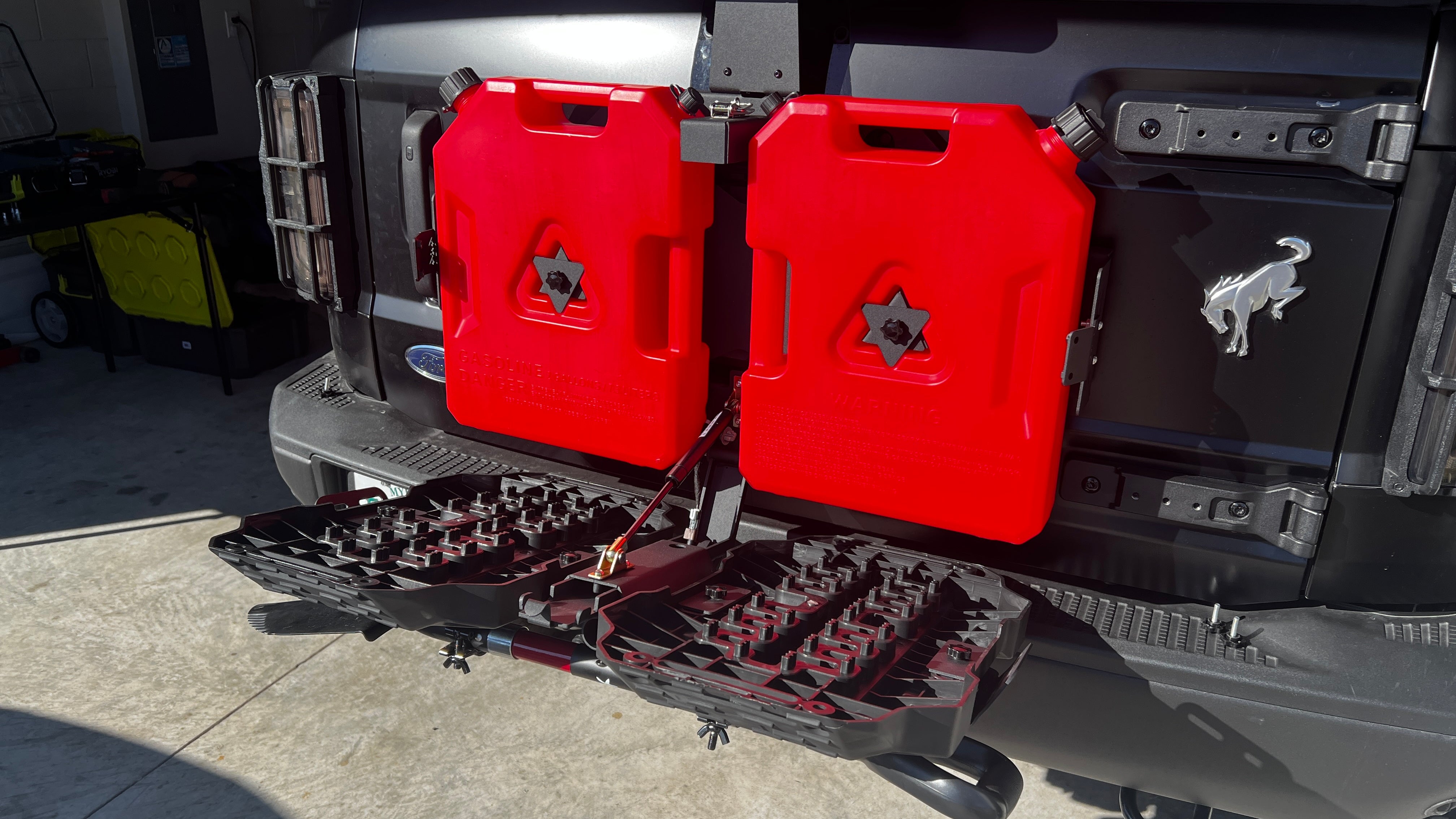 Buckle Up Off-Road Spare Tire Delete & Off-Road Gas & Track Board Storage Set for 2021+ Ford Bronco | bub6gdeleterak