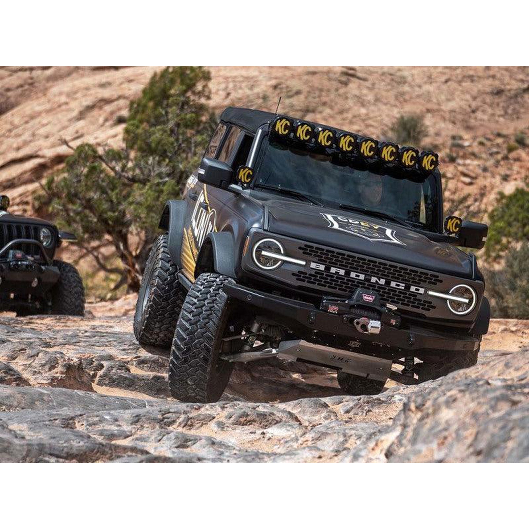 ICON Hoss 1.0 Front EXP Coilover 2.5in for 2021+ Ford Bronco | ico48601