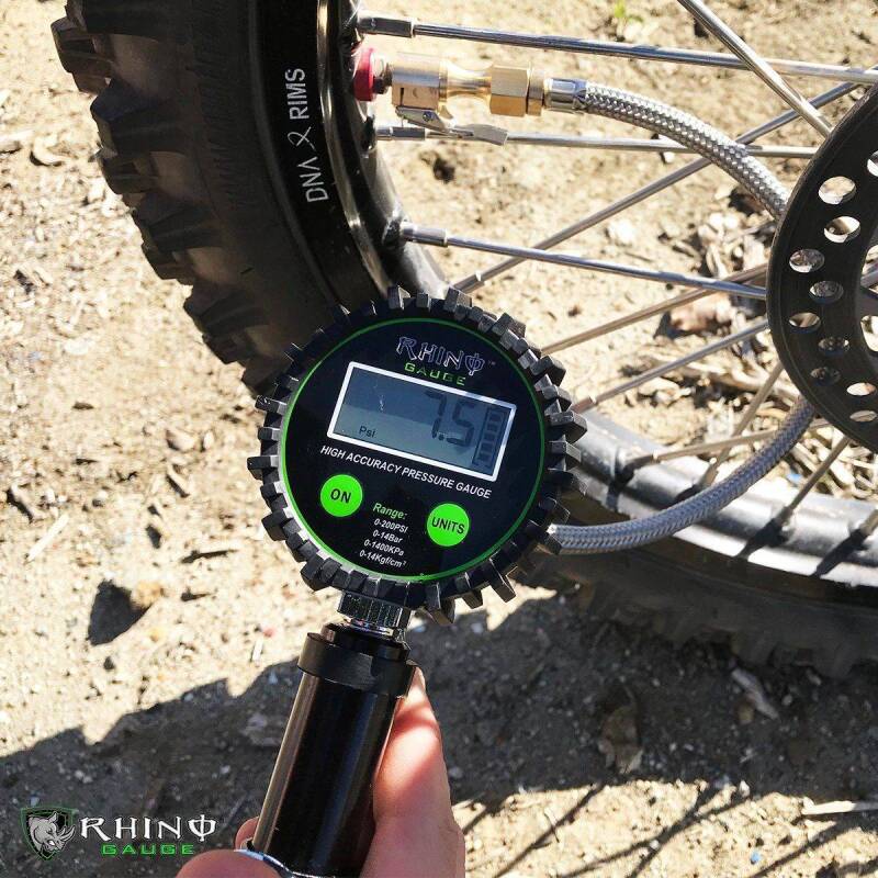 Rhino USA 200 Psi Digital Tire Inflator Gauge | RGAUGE-0200