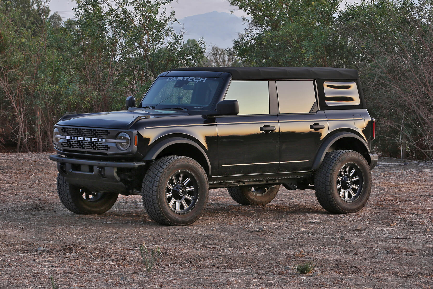 Fabtech (Non-Bilstein) 4in UCA Kit w/ BJ & Shock Spacers 21-24 Ford Bronco 4WD | K2424